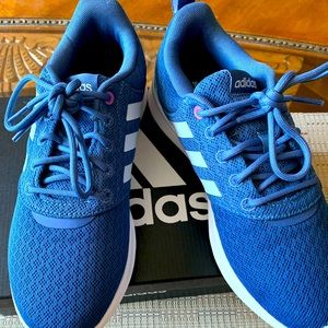 Women’s Addidas Sneakers